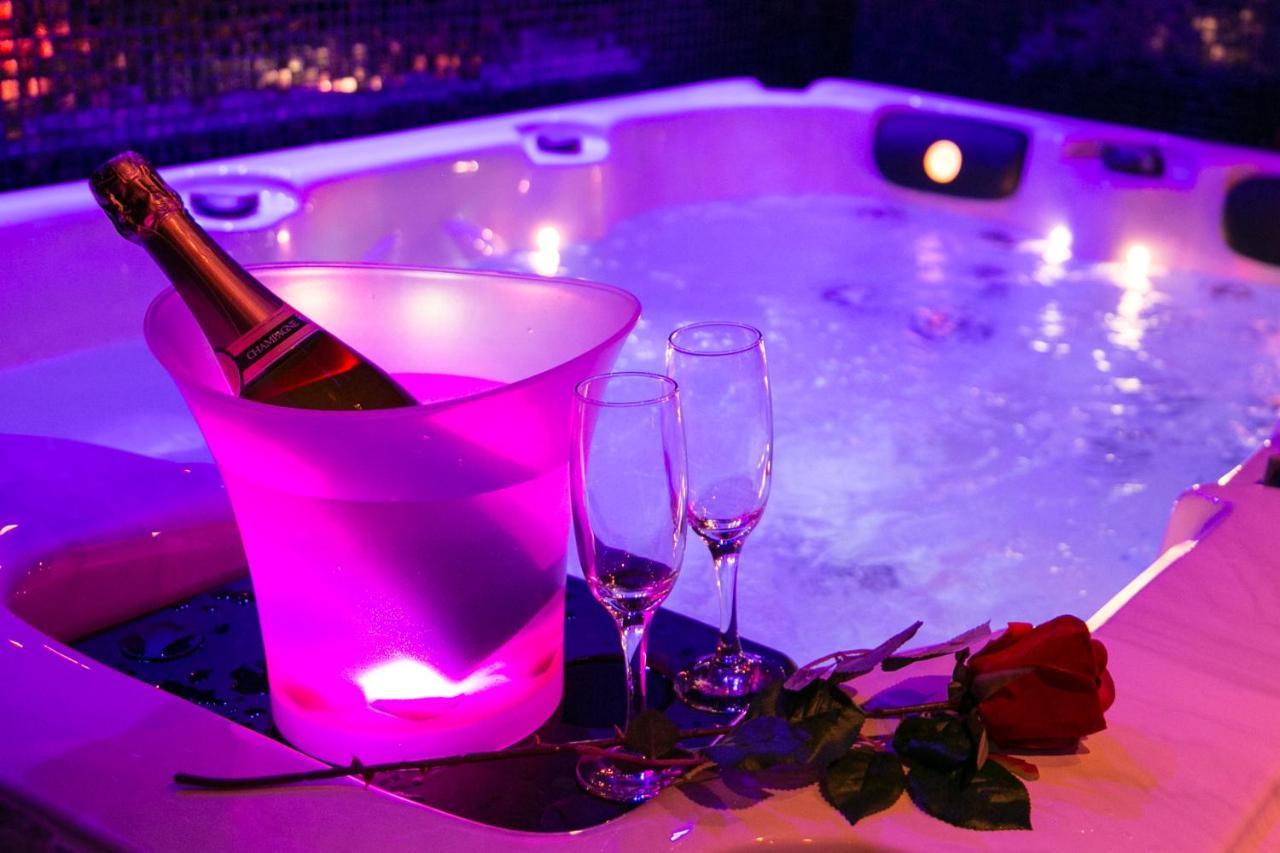 L'Insolite Spa Privatif "Suite Luxueuse-Jacuzzi" トゥールーズ エクステリア 写真