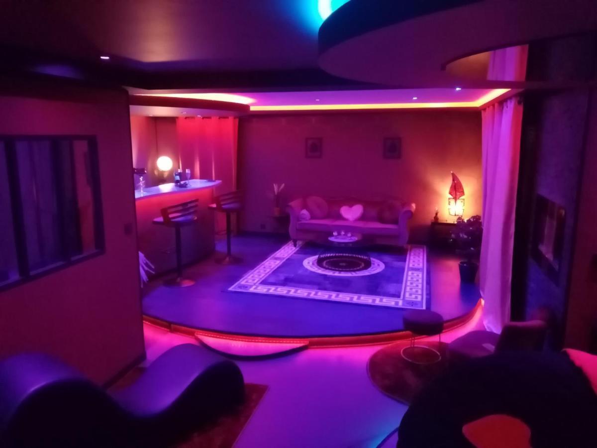 L'Insolite Spa Privatif "Suite Luxueuse-Jacuzzi" トゥールーズ エクステリア 写真