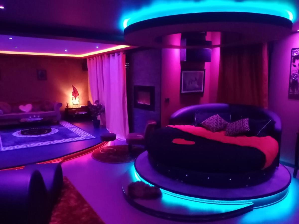 L'Insolite Spa Privatif "Suite Luxueuse-Jacuzzi" トゥールーズ エクステリア 写真