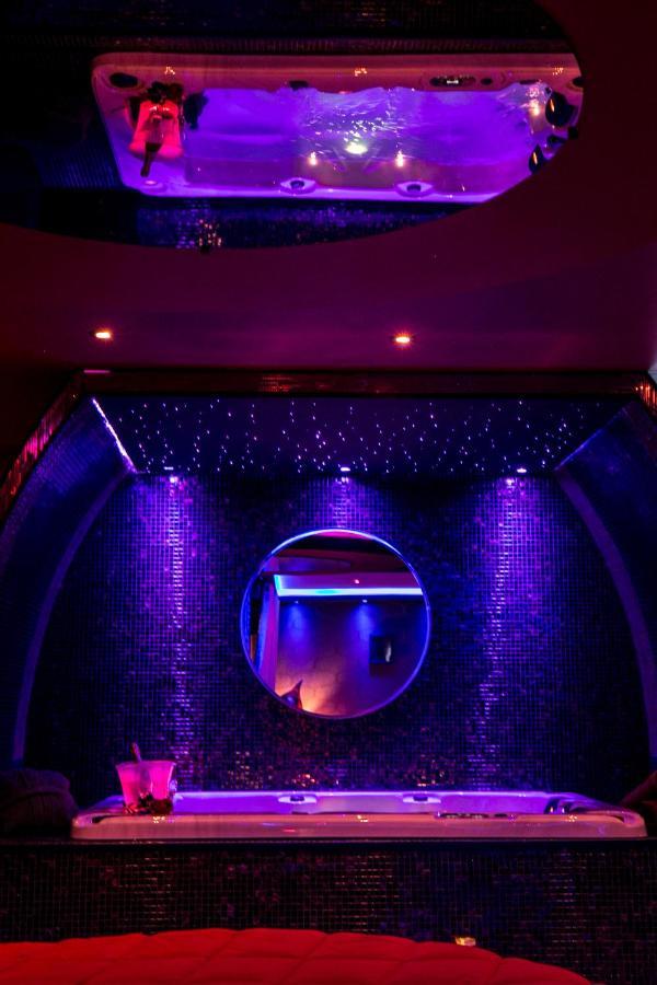 L'Insolite Spa Privatif "Suite Luxueuse-Jacuzzi" トゥールーズ エクステリア 写真